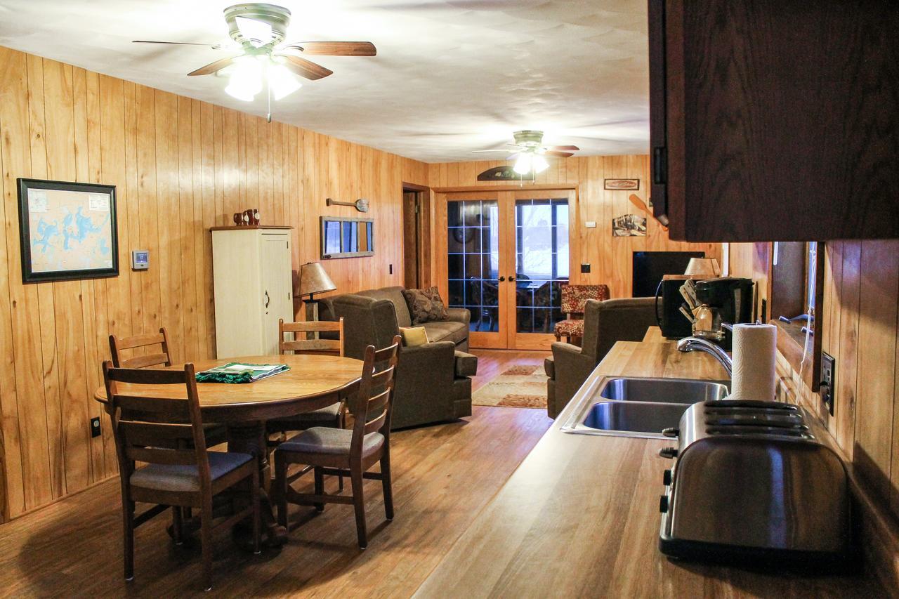 Nitschke'S Northern Resort 미노콰 외부 사진